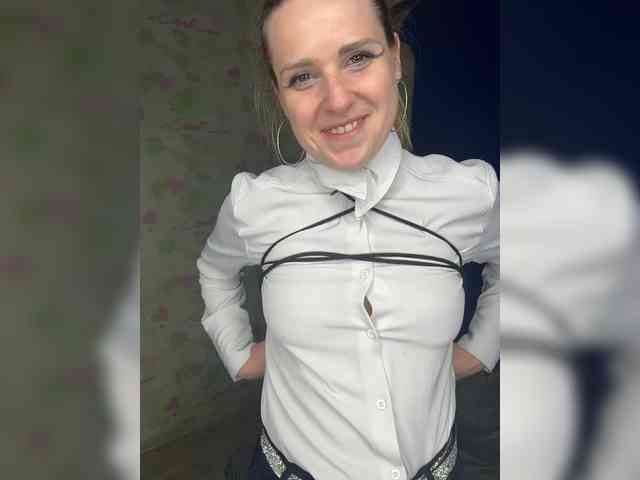 ElinaPantsoff webcam