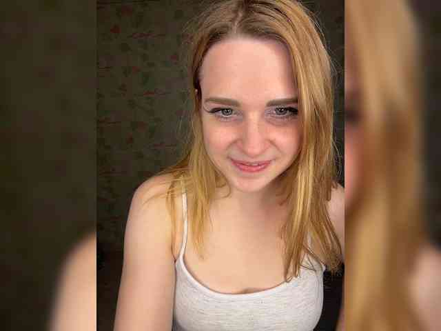 ElinaPantsoff webcam