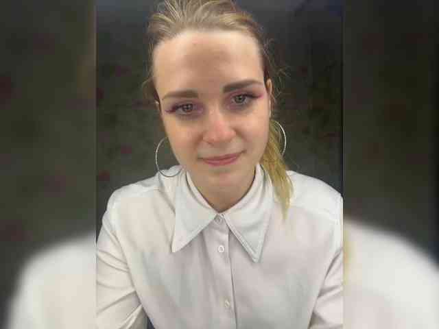 ElinaPantsoff webcam