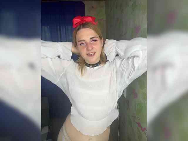 ElinaPantsoff webcam