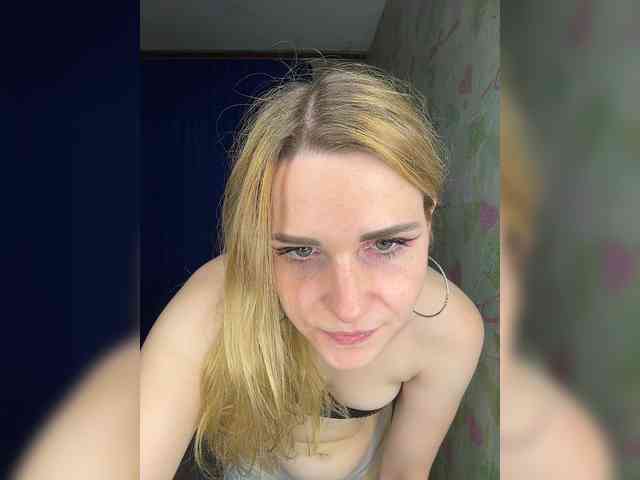 ElinaPantsoff webcam