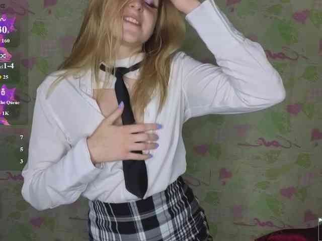 ElinaPantsoff webcam