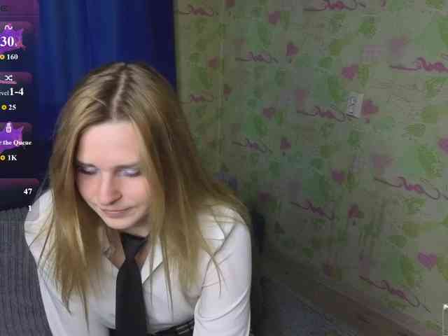 ElinaPantsoff webcam