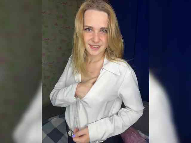 ElinaPantsoff webcam