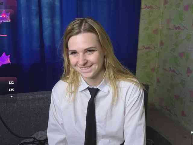 ElinaPantsoff webcam