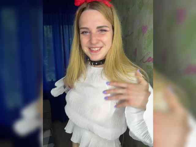 ElinaPantsoff webcam