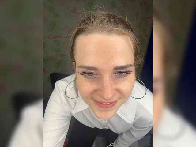 ElinaPantsoff webcam