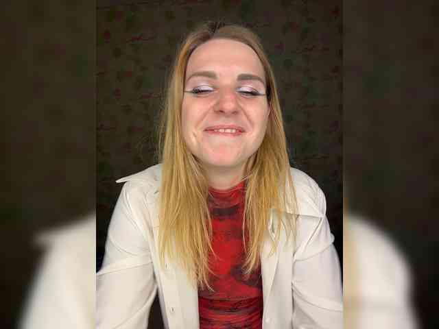 ElinaPantsoff webcam