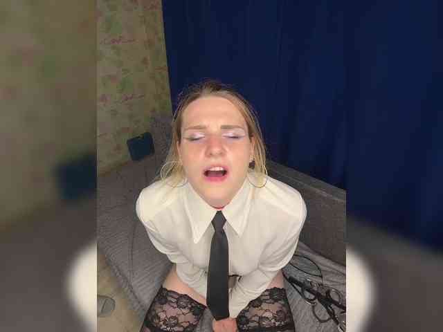 ElinaPantsoff webcam