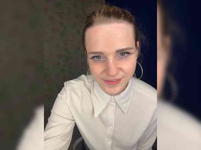 ElinaPantsoff webcam