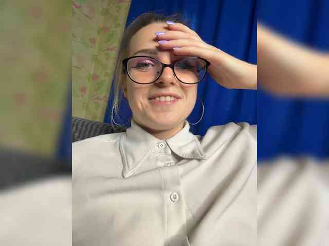 ElinaPantsoff webcam