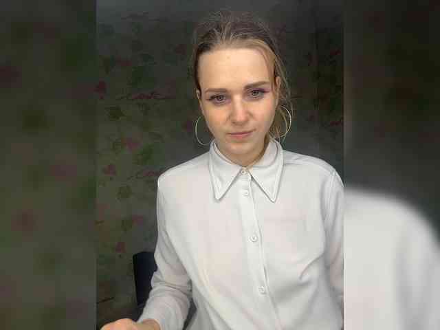 ElinaPantsoff webcam