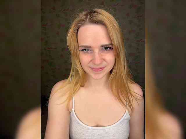 ElinaPantsoff webcam