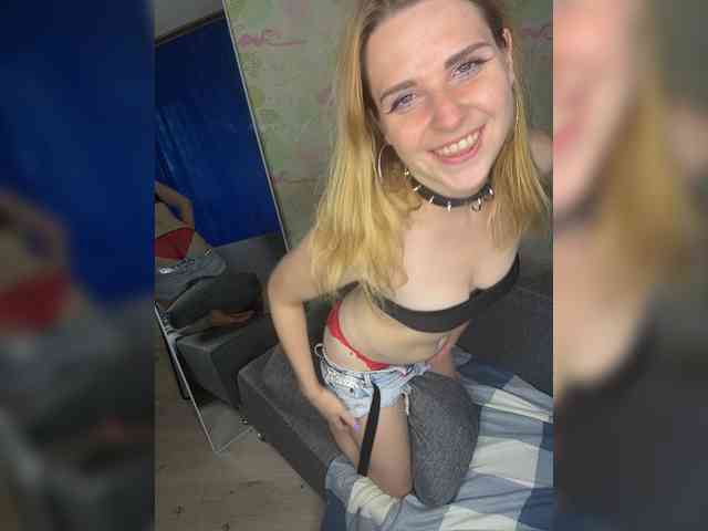 ElinaPantsoff webcam