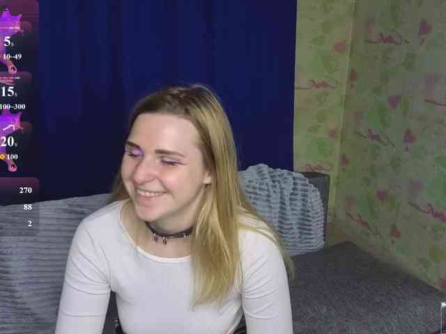 ElinaPantsoff webcam