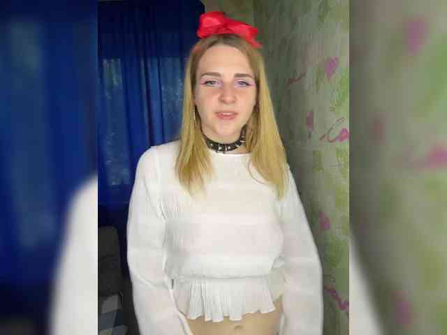 ElinaPantsoff webcam