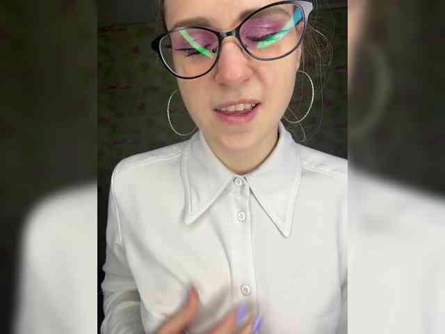 ElinaPantsoff webcam