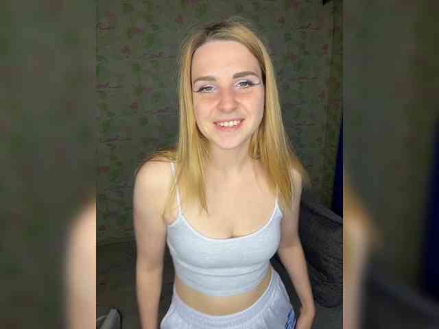 ElinaPantsoff webcam