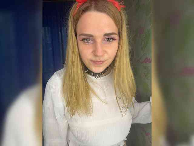 ElinaPantsoff webcam