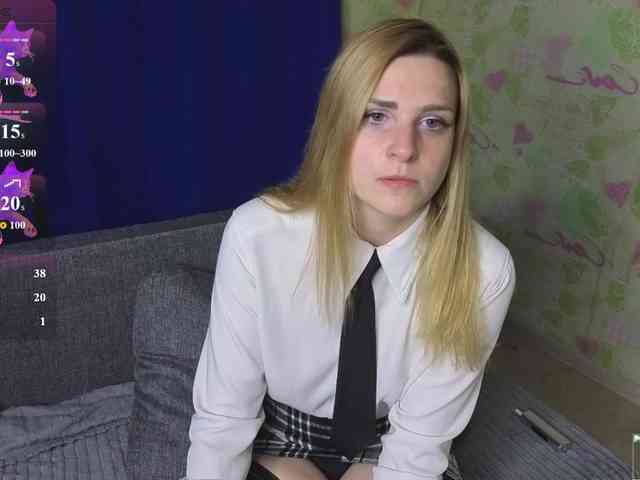 ElinaPantsoff webcam