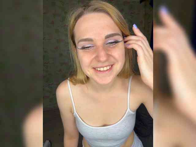 ElinaPantsoff webcam