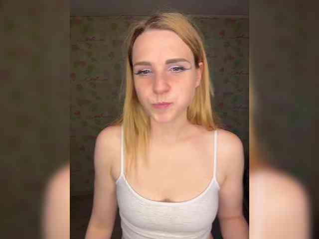 ElinaPantsoff webcam