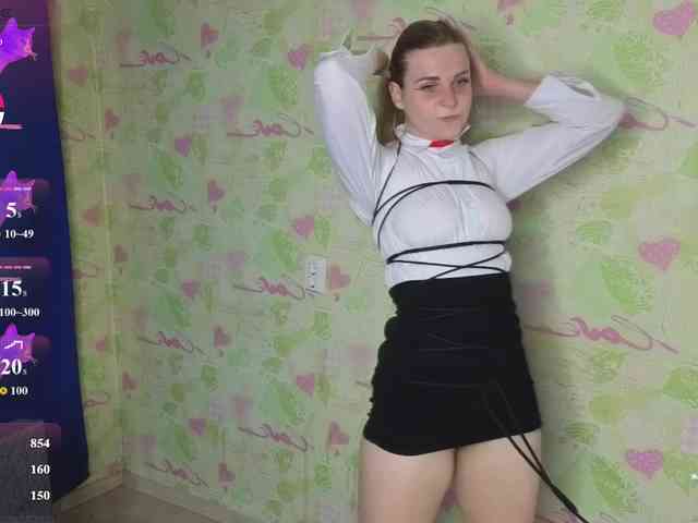 ElinaPantsoff webcam