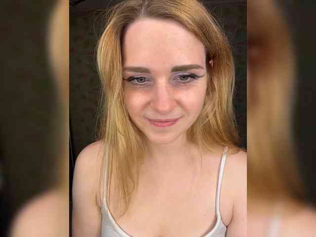 ElinaPantsoff webcam
