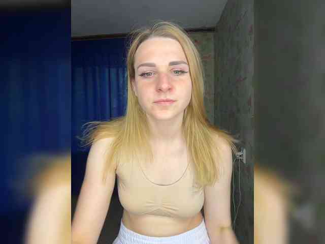 ElinaPantsoff webcam