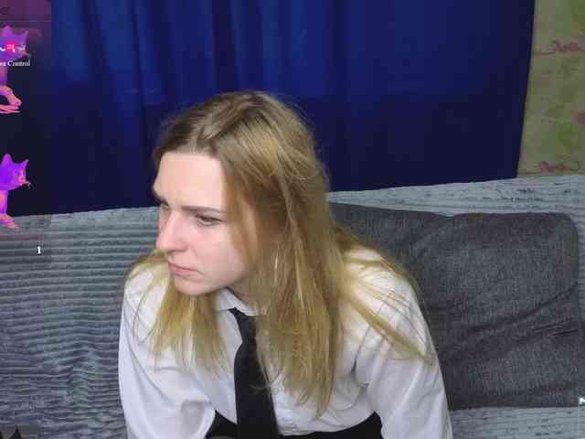 ElinaPantsoff webcam