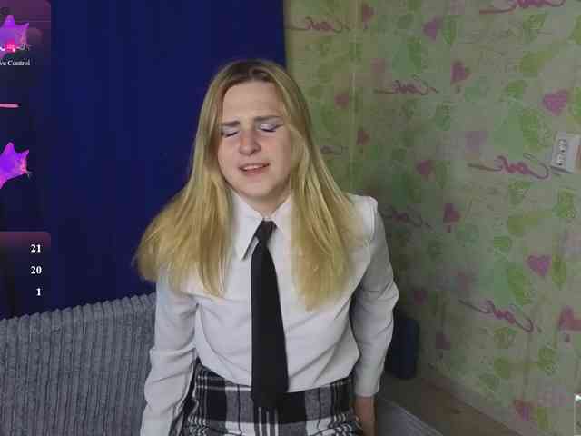 ElinaPantsoff webcam
