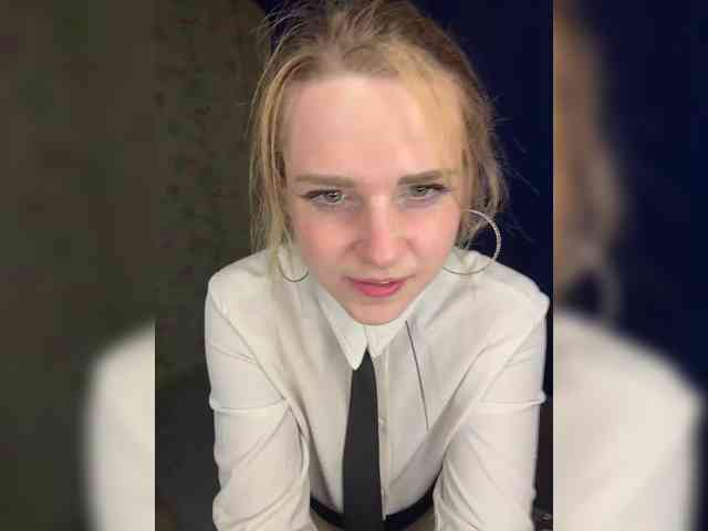 ElinaPantsoff webcam
