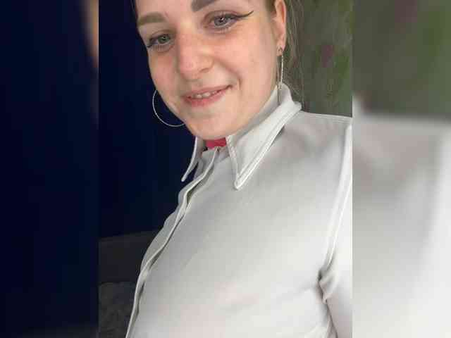 ElinaPantsoff webcam