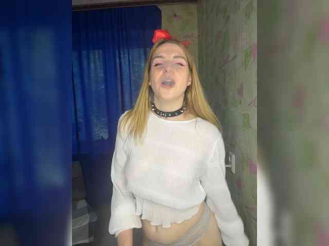 ElinaPantsoff webcam
