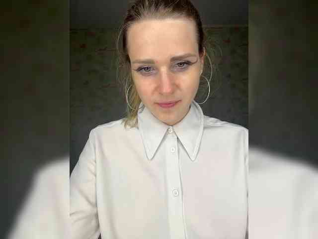 ElinaPantsoff webcam