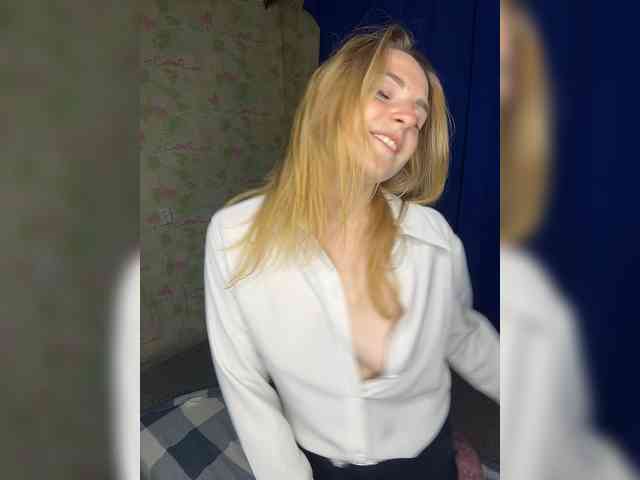 ElinaPantsoff webcam