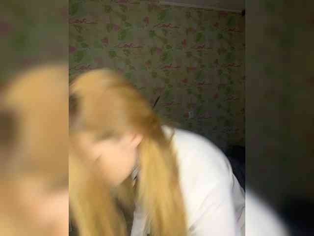 ElinaPantsoff webcam