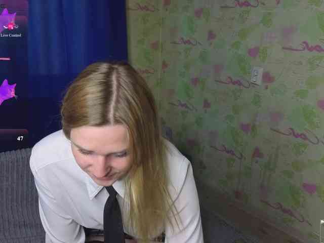 ElinaPantsoff webcam