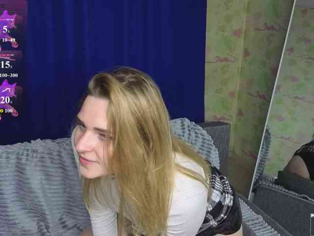 ElinaPantsoff webcam