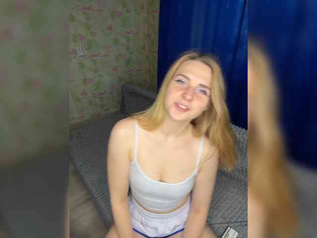 ElinaPantsoff webcam
