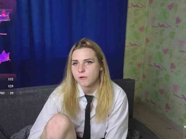 ElinaPantsoff webcam