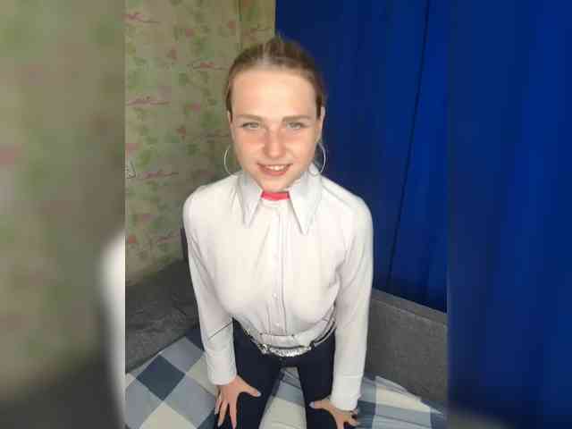 ElinaPantsoff webcam