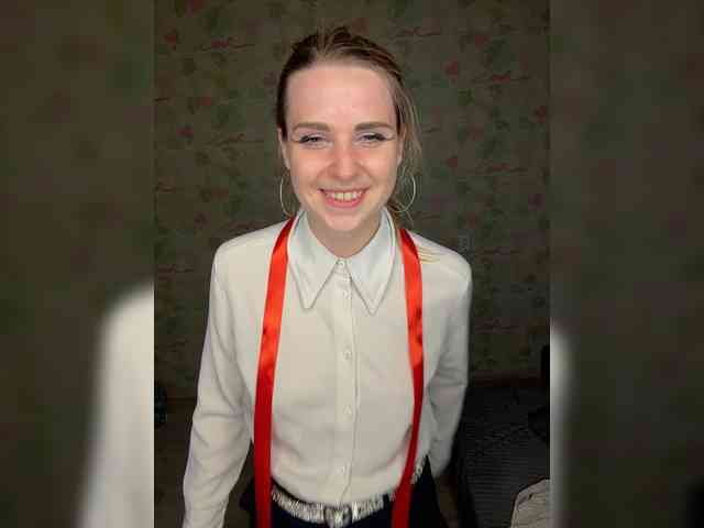 ElinaPantsoff webcam