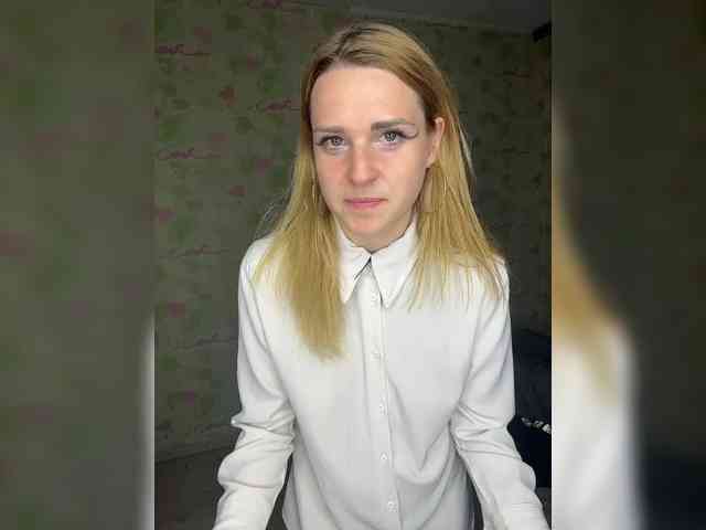 ElinaPantsoff webcam