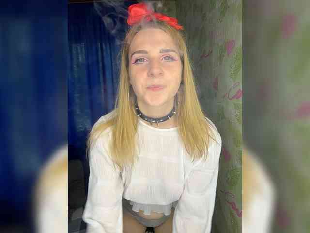 ElinaPantsoff webcam