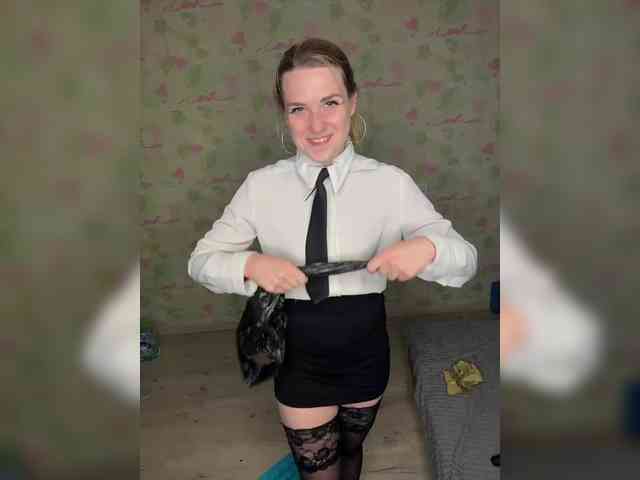 ElinaPantsoff webcam