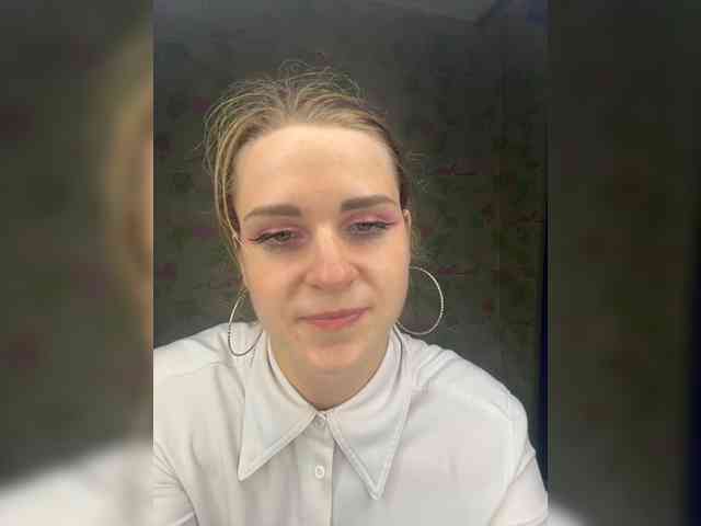 ElinaPantsoff webcam