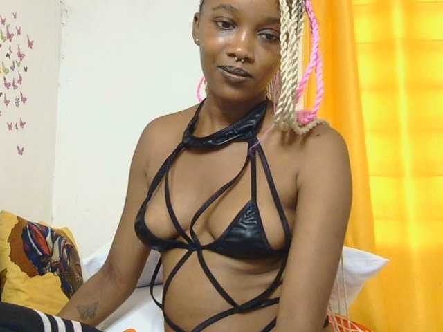 SaucyAngels live cam on BongaCams