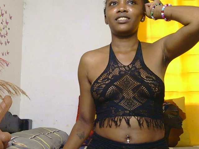 SaucyAngels live cam on BongaCams