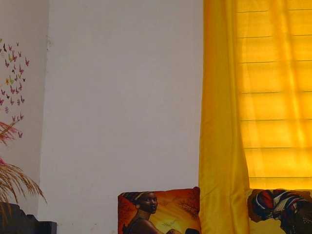 SaucyAngels live cam on BongaCams
